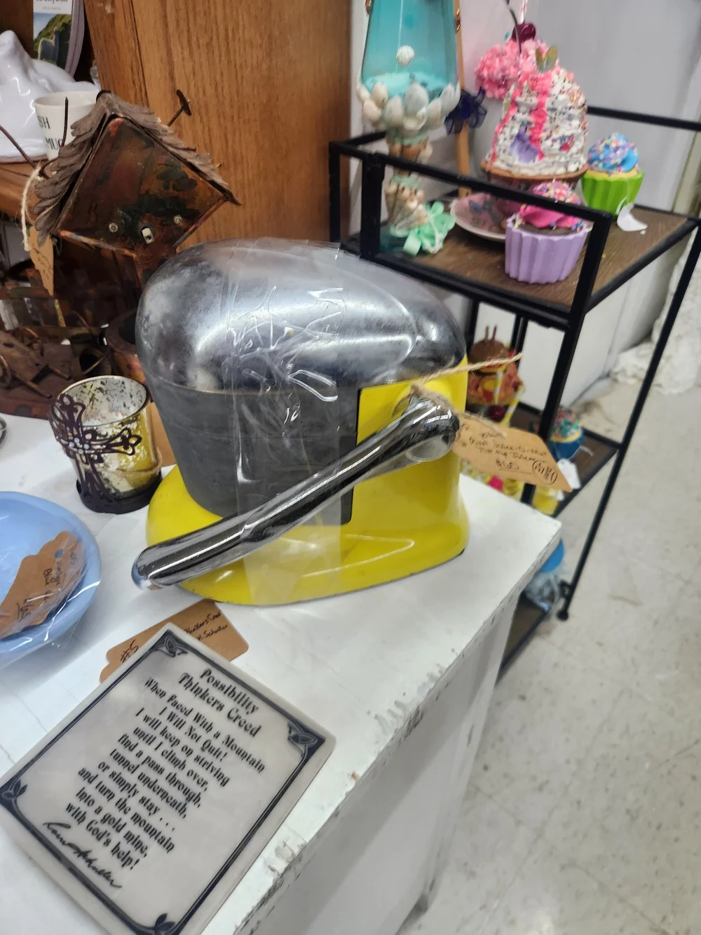 Retro Yellow Citrus Juicer with Chrome Dome